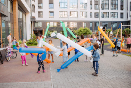 094_20230605_194625_Safronov